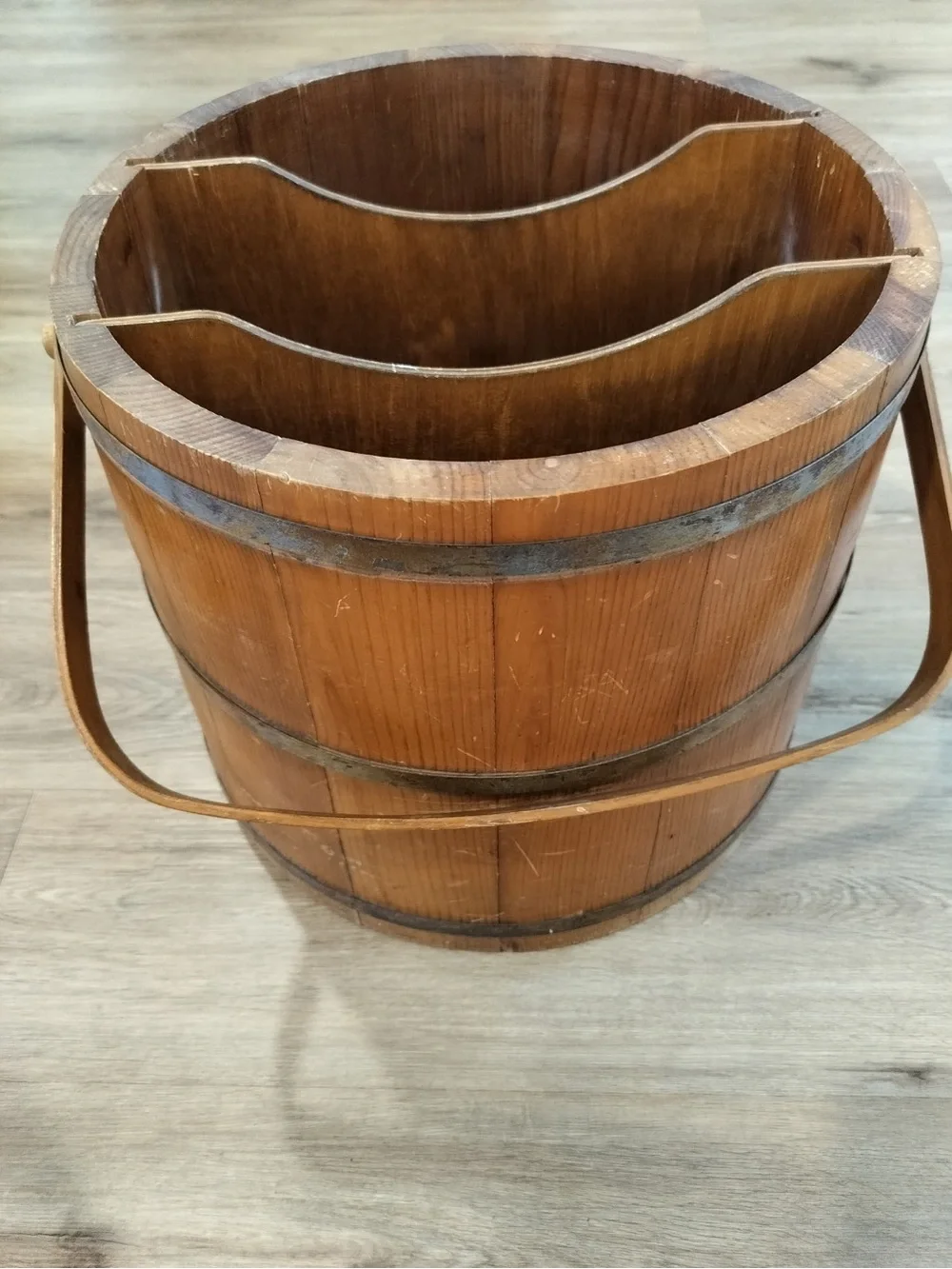 Vintage Basketville Putney VT Divided Wood Firkin Bucket Magazine Holder Shaker